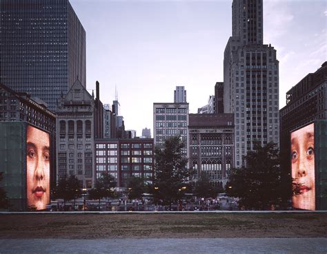 Chicago .